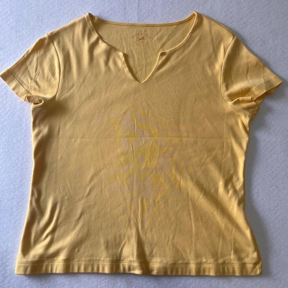 White stag tee- yellow